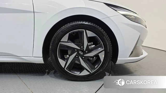 Hyundai Avante Hybrid (CN7) id 3842756 из Кореи 15