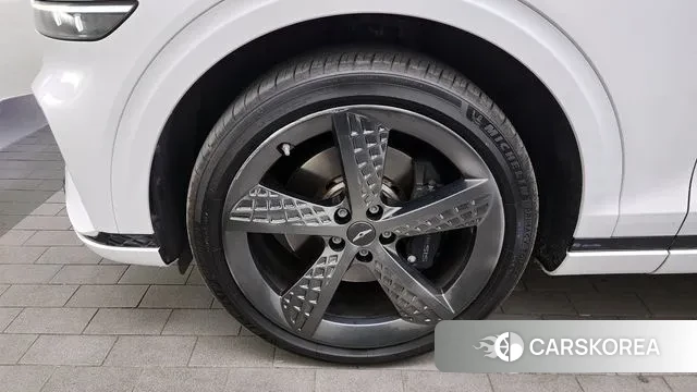 Genesis GV70 id 3379289 из Кореи 15