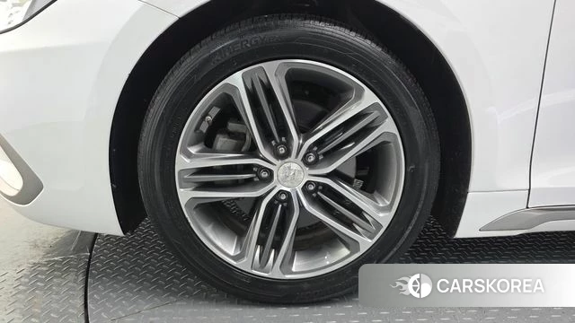Hyundai Grandeur IG id 4448091 из Кореи 28