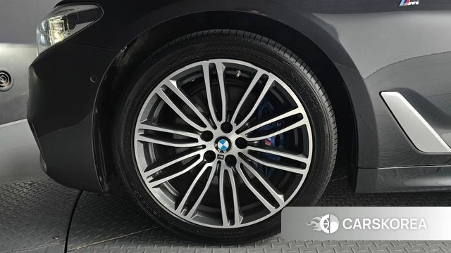BMW 5 Series (G30) id 4536705 из Кореи 28