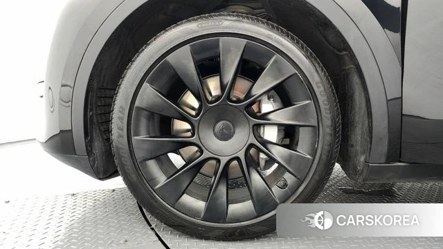 Tesla Model Y id 4381732 из Кореи 28