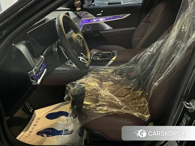 BMW 7 Series (G70) id 3933603 из Кореи 12