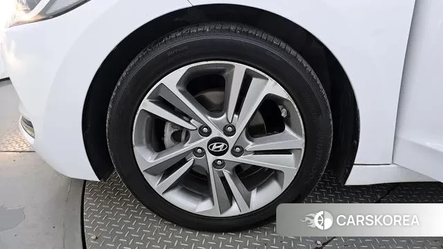 Hyundai Avante AD id 2977167 из Кореи 15