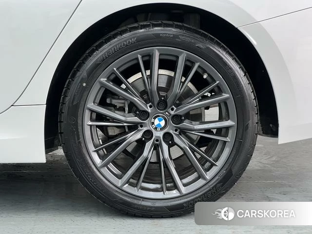 BMW 3 series id 4255911 из Китая 15