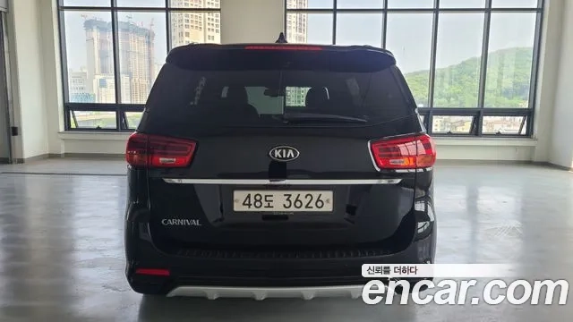 Kia The New Carnival id 2907733 из Кореи 14