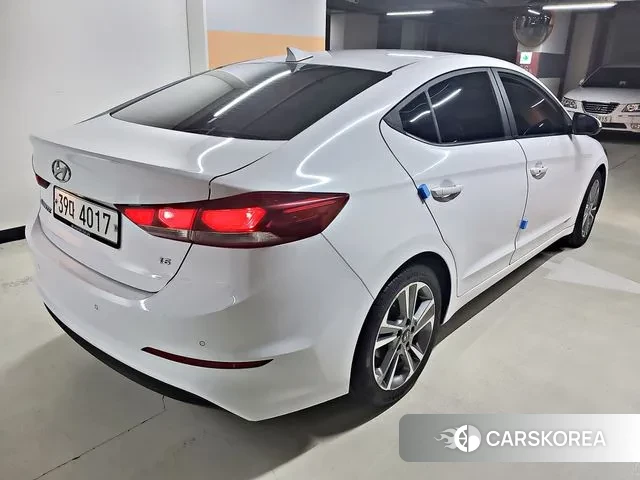 Hyundai Avante AD id 3737153 из Кореи 13