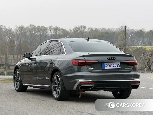 Audi A4L id 4209733 из Китая 12
