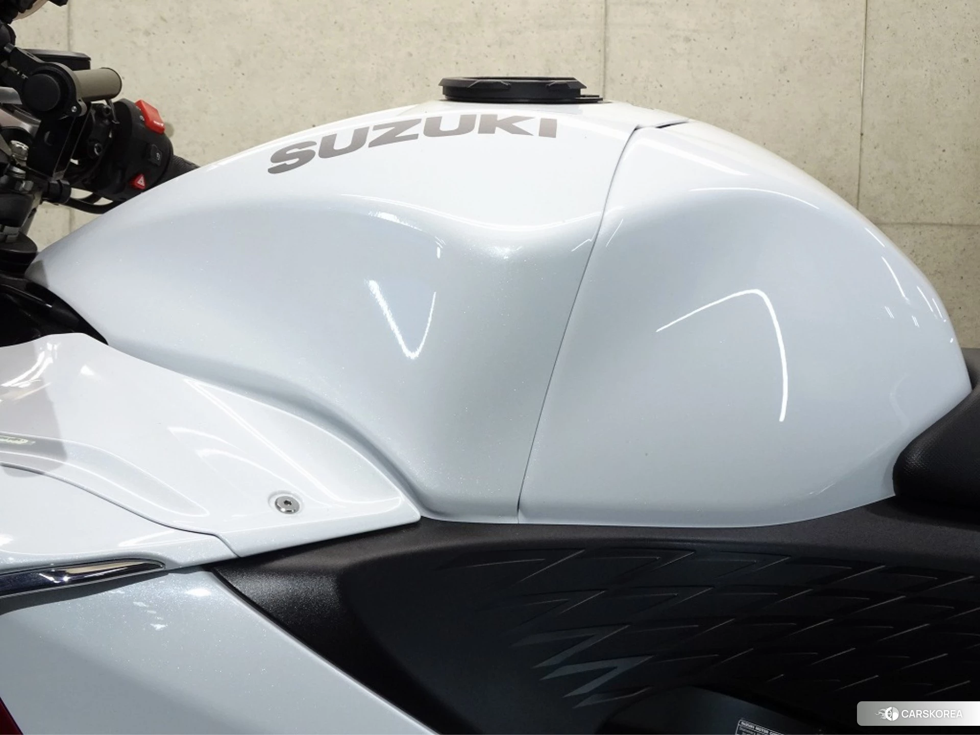 Suzuki GSX1300R HAYABUSA id 4380126 из Японии 25