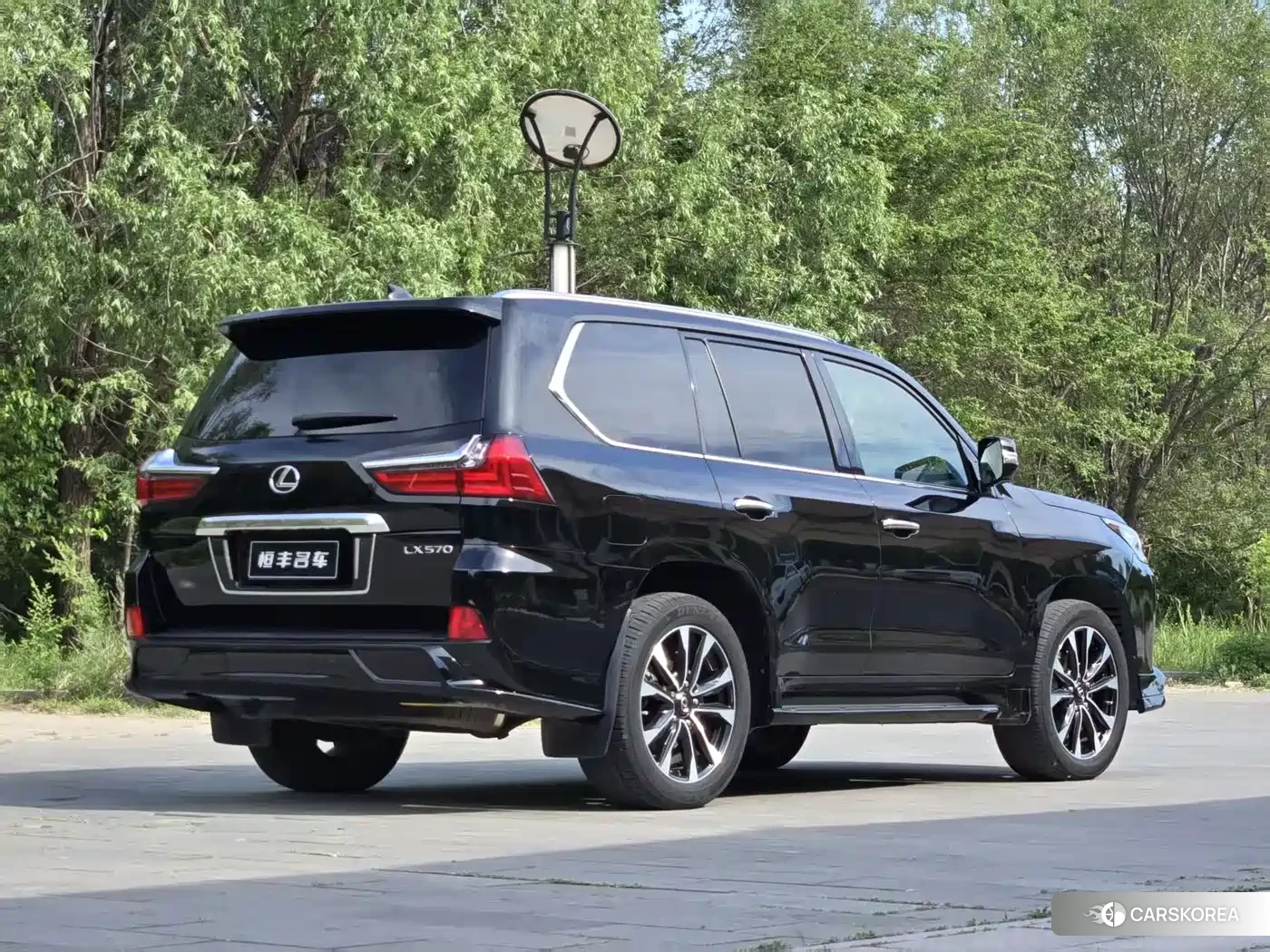 Lexus LX id 4654475 из Китая 11