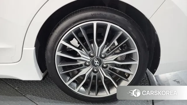 Hyundai Avante AD id 3434843 из Кореи 15