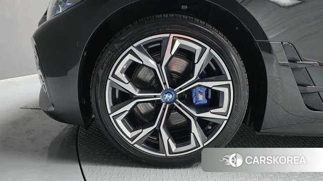 BMW i4 id 4281594 из Кореи 28