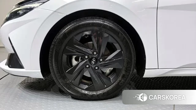 Hyundai Avante (CN7) id 3646125 из Кореи 15