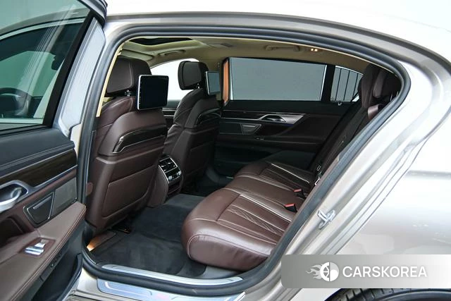 BMW 7 series id 4263942 из Китая 15