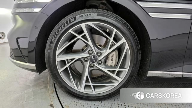 Genesis G90 (RS4) id 3903883 из Кореи 15