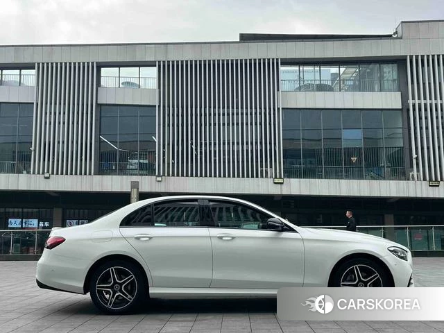 Mercedes-Benz E-class (imported) 2023 Белый из Китая, фото 5