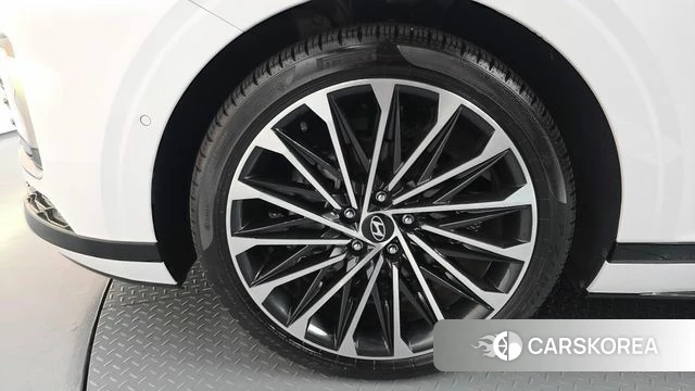 Hyundai Grandeur Hybrid (GN7) id 4329619 из Кореи 28