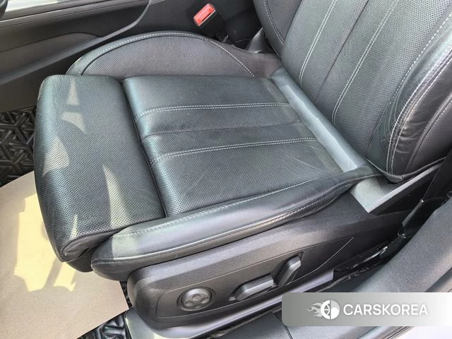 Audi A4L id 4215082 из Китая 17