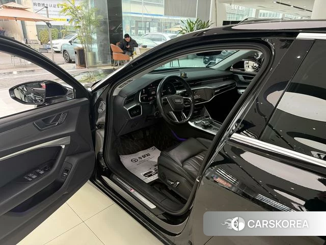 Audi A6L id 3869525 из Китая 12