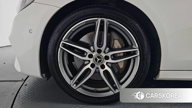 Mercedes-Benz E-Class W213 id 4595523 из Кореи 31