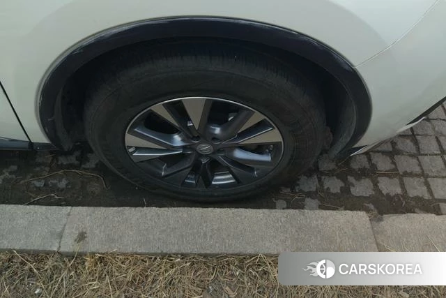 Nissan Loulan id 4207792 из Китая 12