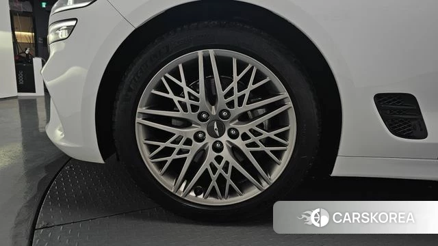 Genesis The New G70 id 4223431 из Кореи 27