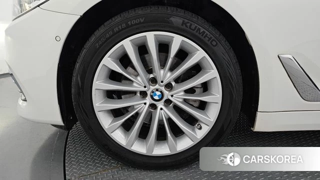 BMW 5 Series (G30) id 4717404 из Кореи 15