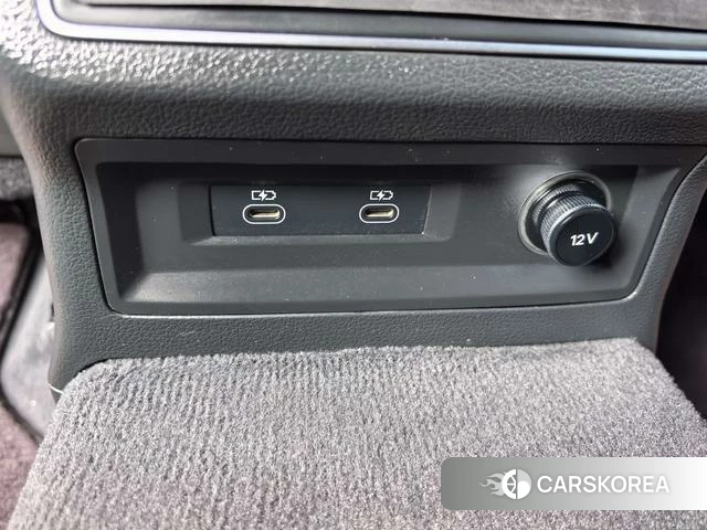 Audi A6L id 4259064 из Китая 8