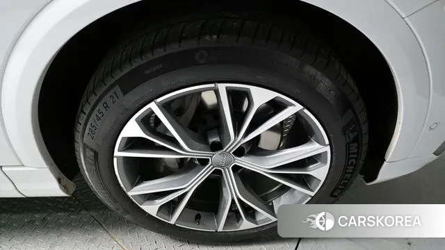 Audi Q8 (4M) id 3681481 из Кореи 15