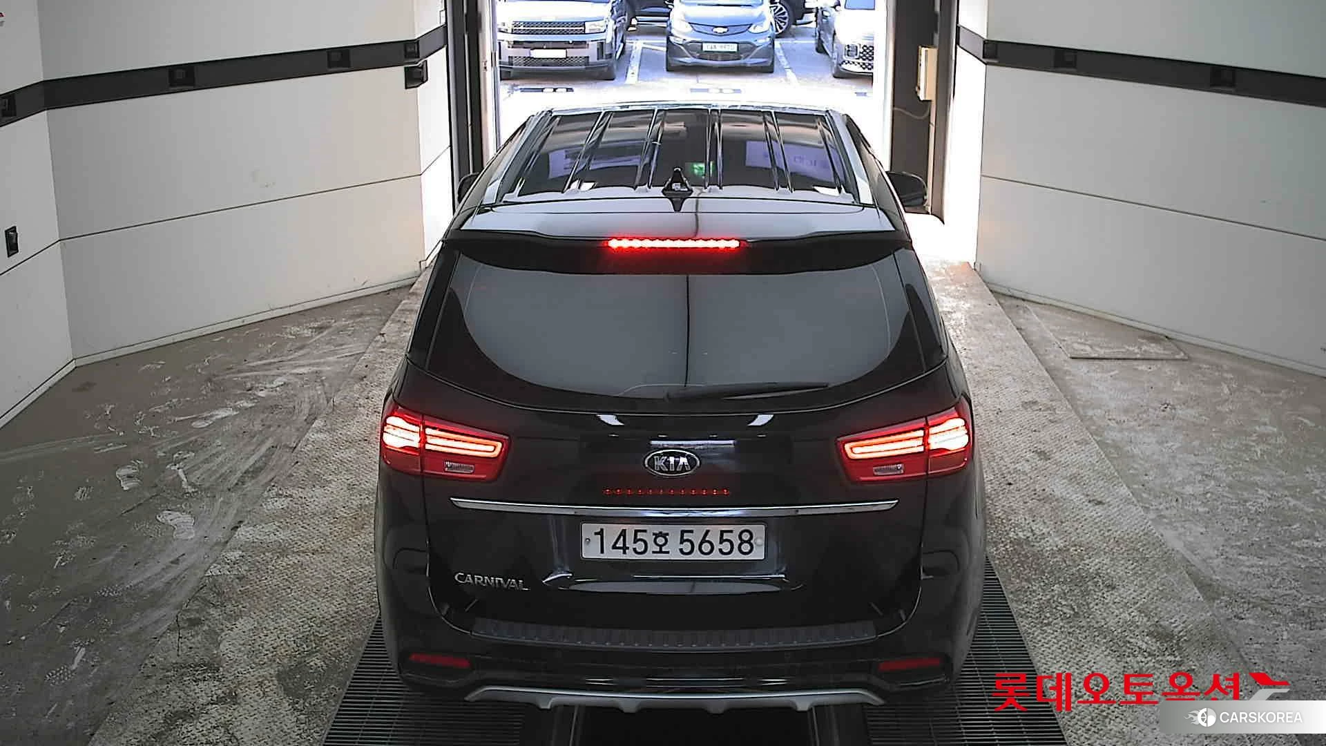 Kia Carnival id 3882157 из Кореи 32