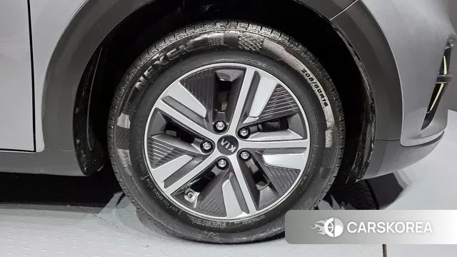 Kia The New Niro id 3417449 из Кореи 15