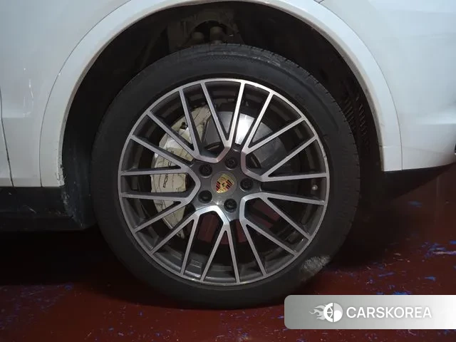 Porsche Cayenne (PO536) id 3214502 из Кореи 9