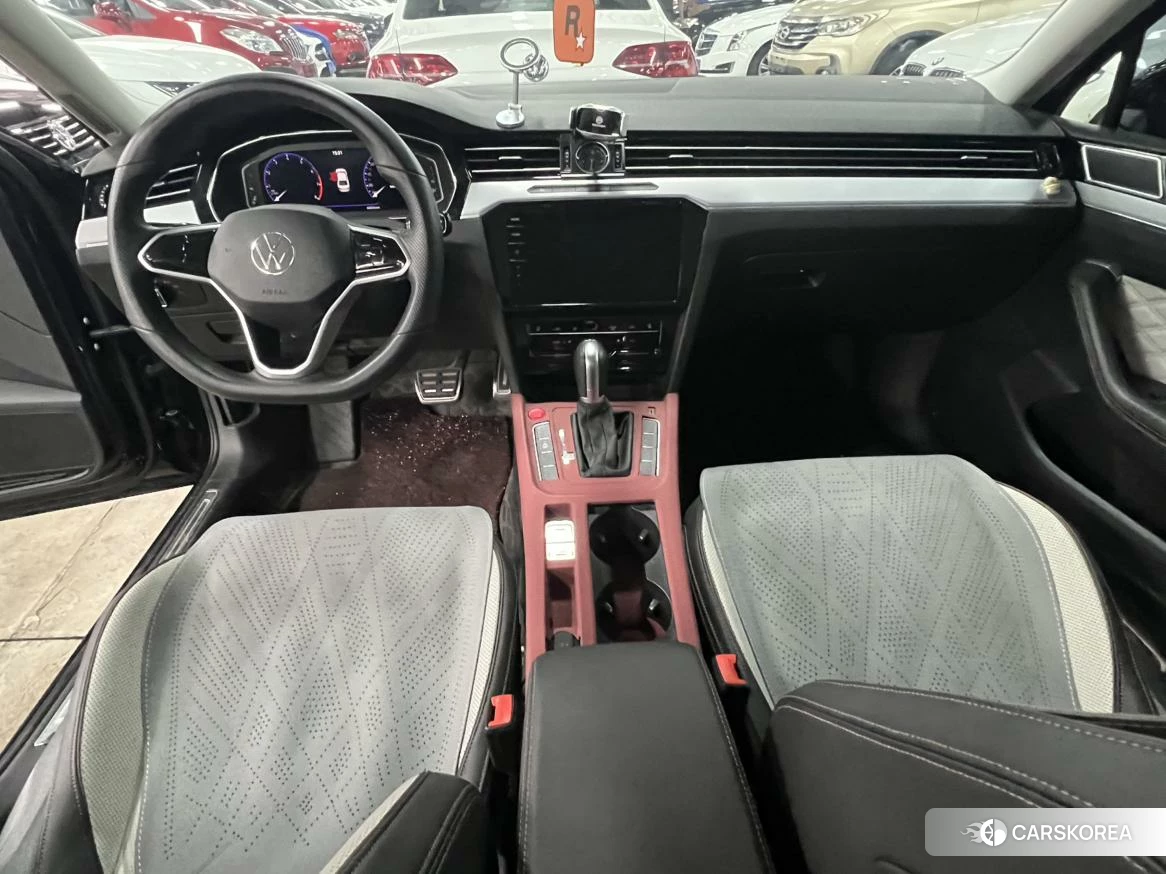Volkswagen Magotan id 4487425 из Китая 12