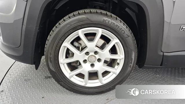 Jeep Renegade id 3597918 из Кореи 15