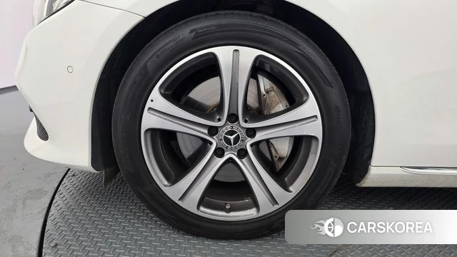 Mercedes-Benz E-Class W213 id 4568317 из Кореи 30