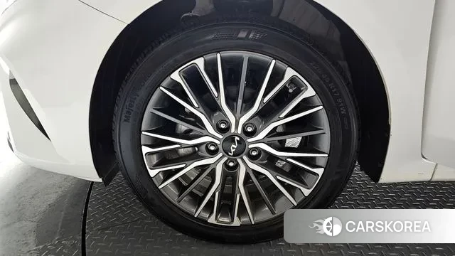 Kia The New K3 2nd generation id 3689994 из Кореи 15