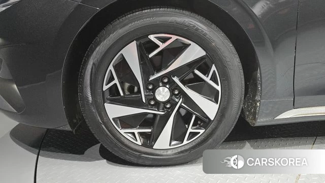 Hyundai The New Grandeur IG Hybrid id 4631873 из Кореи 27