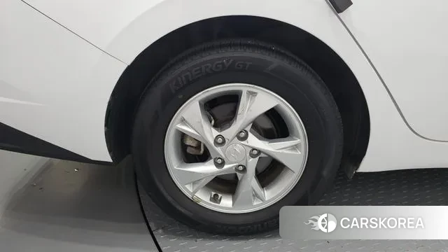 Hyundai Avante (CN7) id 3323745 из Кореи 15