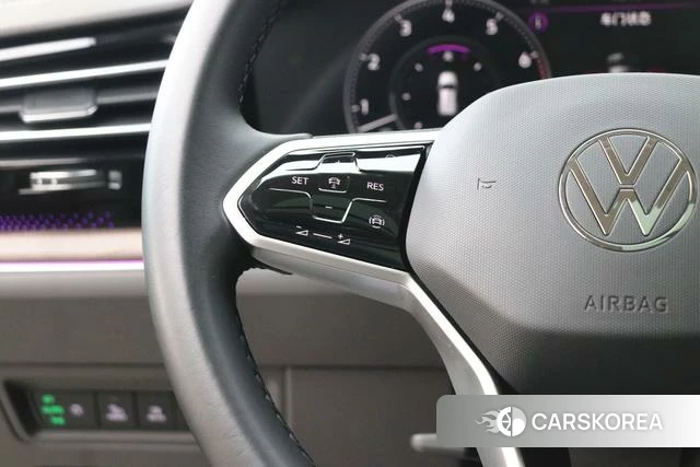 Volkswagen Touareg id 4261683 из Китая 26