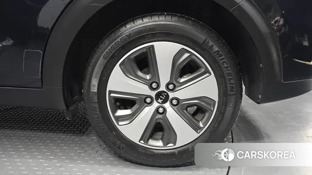 Kia Niro id 3568790 из Кореи 15