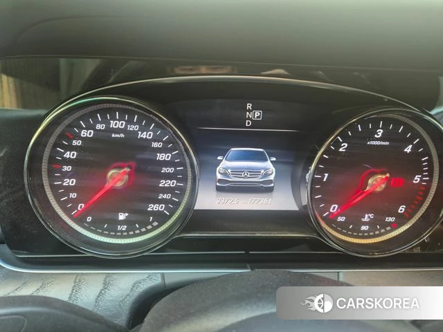 Mercedes-Benz E-Class W213 2019 Черный из Кореи, фото 5