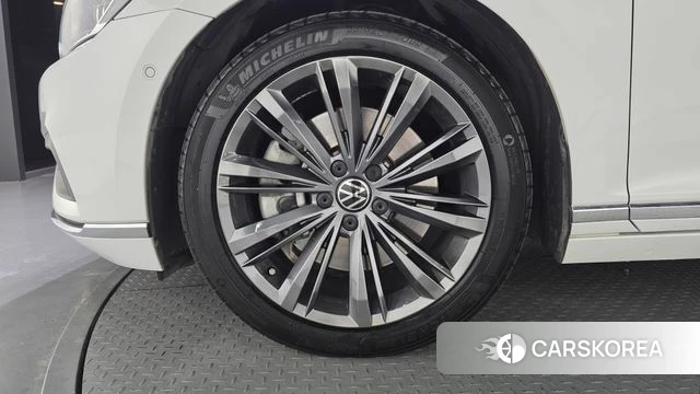 Volkswagen Passat GT (B8) id 4754562 из Кореи 29