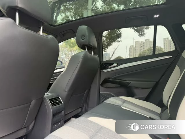 Volkswagen ID.4 CROZZ 2023 Темно-серый из Китая, фото 5