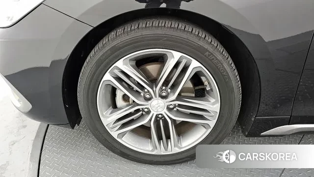 Hyundai Grandeur IG id 3363008 из Кореи 15