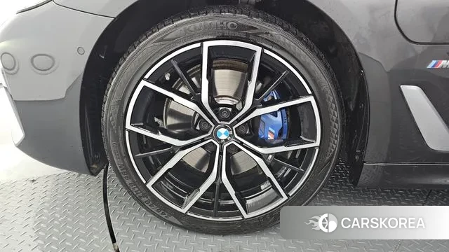 BMW 5 Series (G30) id 3468329 из Кореи 15