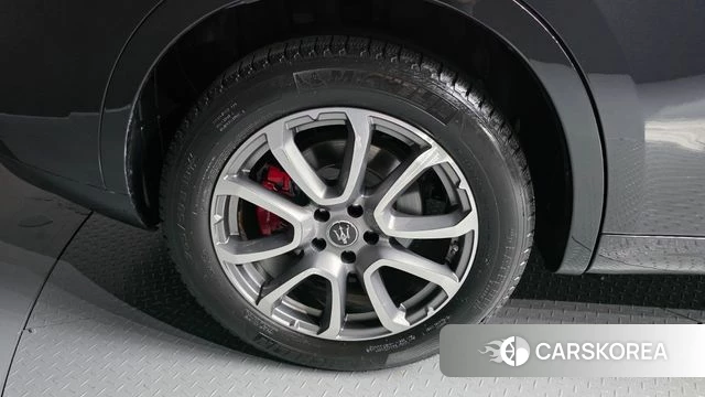 Maserati Levante id 4712625 из Кореи 28