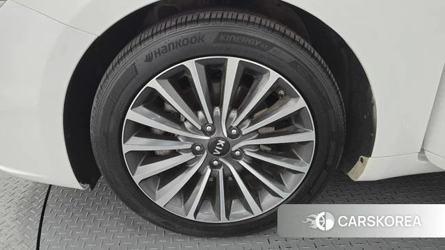 Kia Come New K7 id 4430350 из Кореи 29