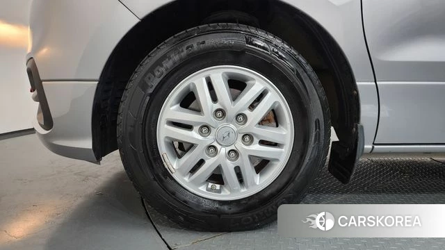 Hyundai The New Grand Starex id 4525915 из Кореи 26