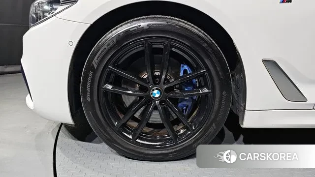 BMW 5 Series (G30) id 3485149 из Кореи 15