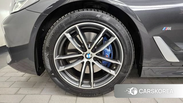 BMW 5 Series (G30) id 3819530 из Кореи 15