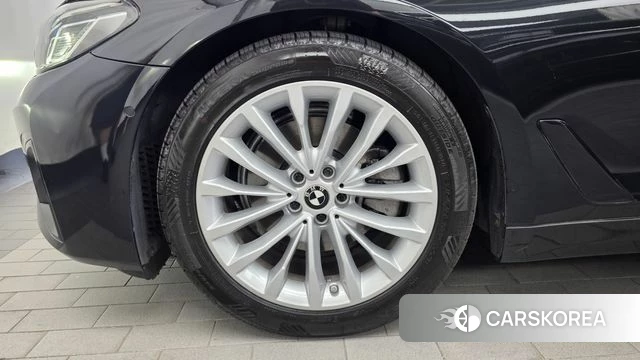 BMW 5 Series (G30) id 4683685 из Кореи 30